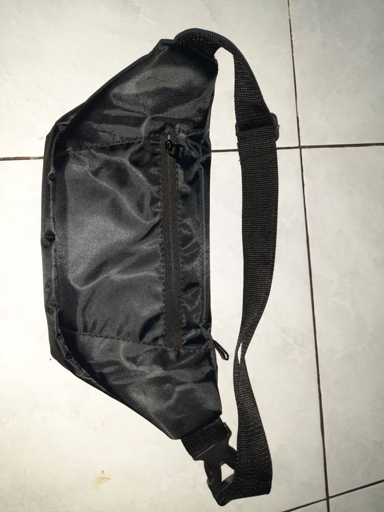 Waistbag Waterproof Pushop Asva - Foto ulasan pembeli