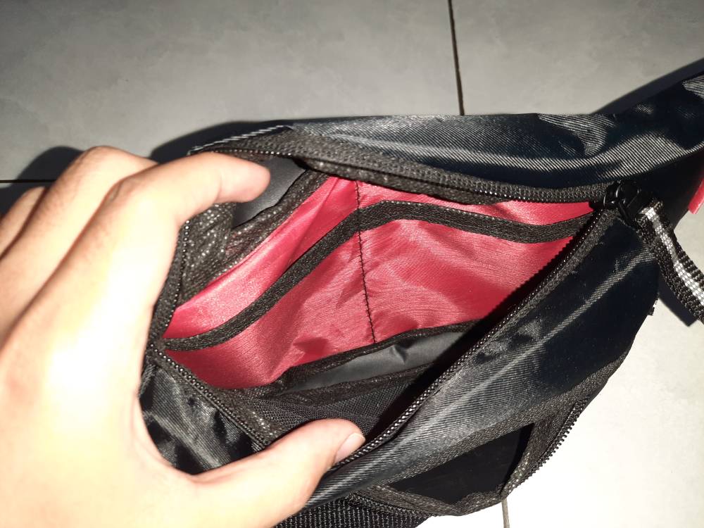 Waistbag Waterproof Pushop Asva - Foto ulasan pembeli