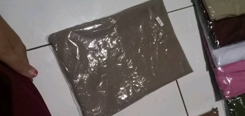 TOP PROMO Hijab Pashmina Ceruty Babydoll Termurah - Foto ulasan pembeli