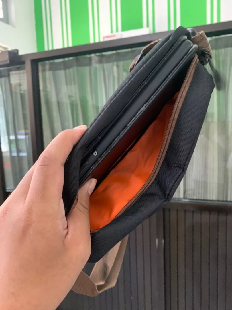 Tapaxco Tas Selempang Joy Unisex Cordura 3 Saku - Foto ulasan pembeli