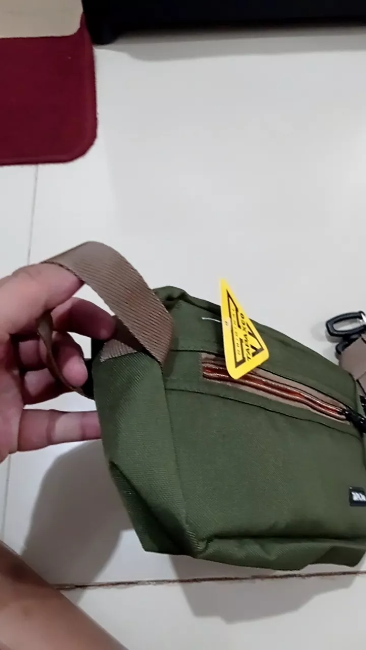 Tapaxco Tas Selempang Joy Unisex Cordura 3 Saku - Foto ulasan pembeli