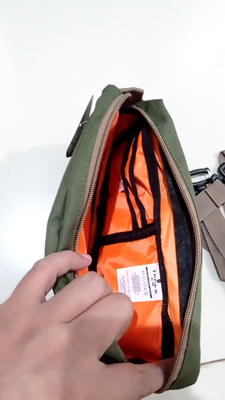 Tapaxco Tas Selempang Joy Unisex Cordura 3 Saku - Foto ulasan pembeli
