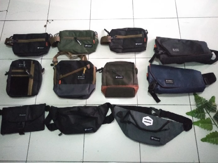 Tapaxco Tas Selempang Joy Unisex Cordura 3 Saku - Foto ulasan pembeli