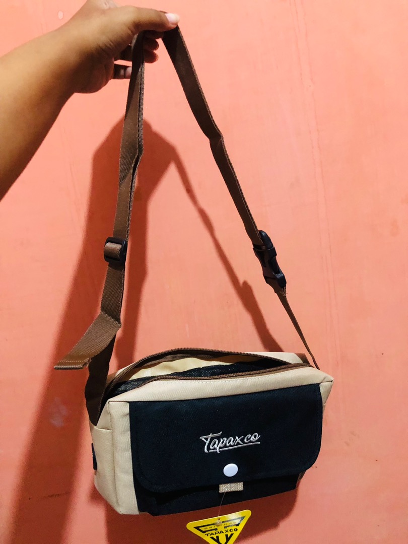 TAPAXCO Tas Selempang Pouch slingbag Tapax shecker unisex pria/wanita - Foto ulasan pembeli