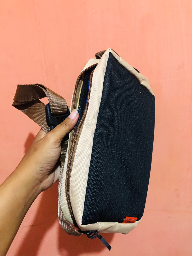 TAPAXCO Tas Selempang Pouch slingbag Tapax shecker unisex pria/wanita - Foto ulasan pembeli