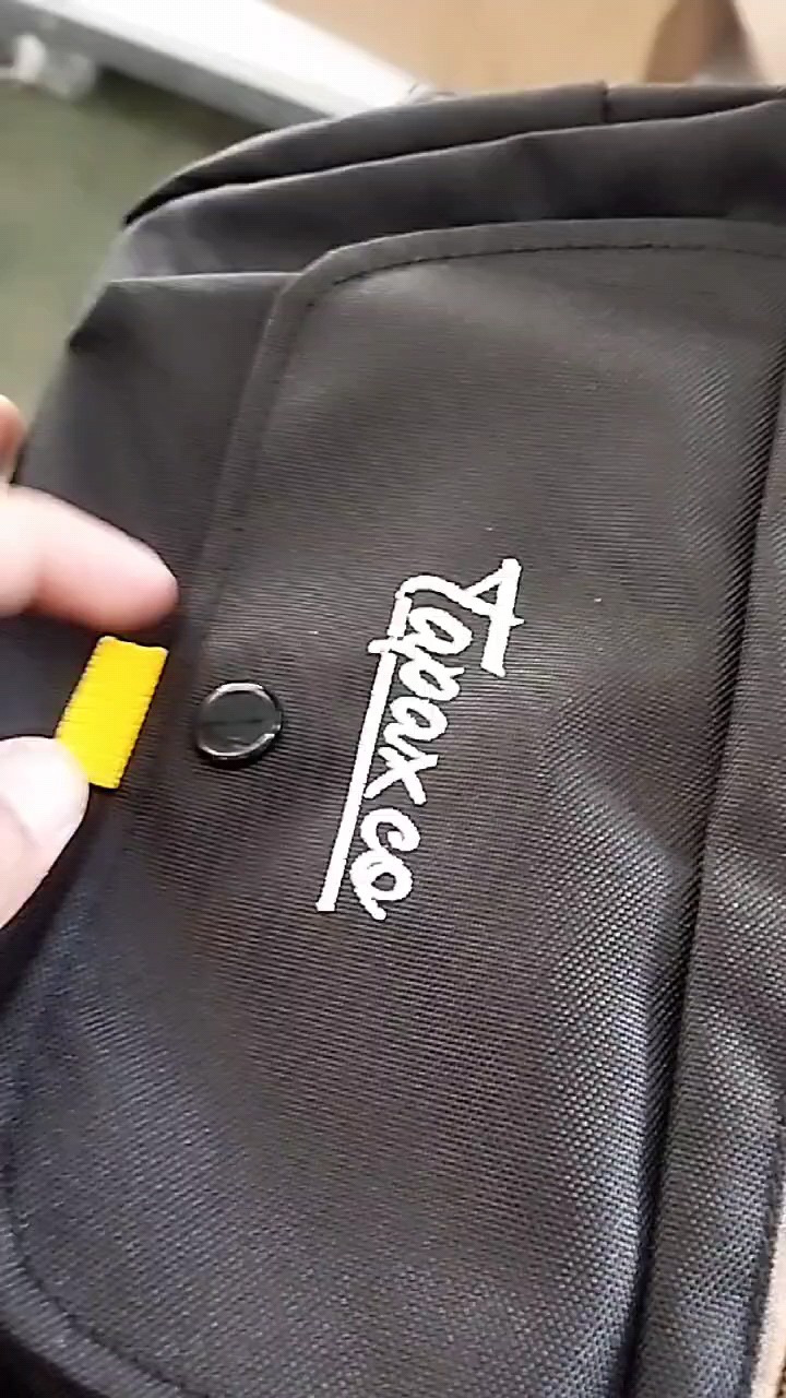 TAPAXCO Tas Selempang Pouch slingbag Tapax shecker unisex pria/wanita - Foto ulasan pembeli