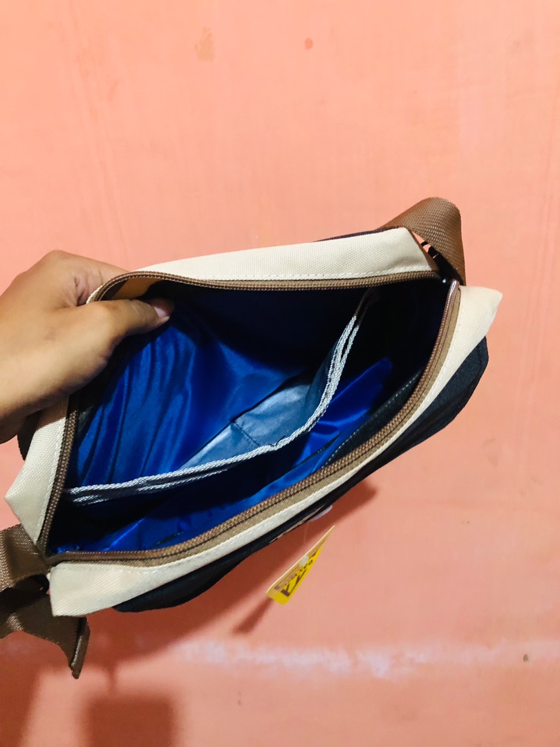 TAPAXCO Tas Selempang Pouch slingbag Tapax shecker unisex pria/wanita - Foto ulasan pembeli