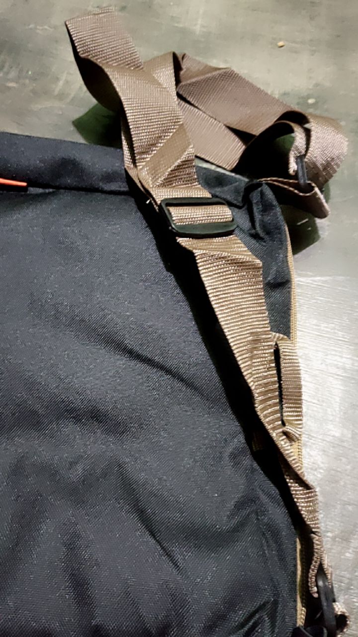TAPAXCO-Tas Selempang slingbag Big Stam Tapax - Foto ulasan pembeli