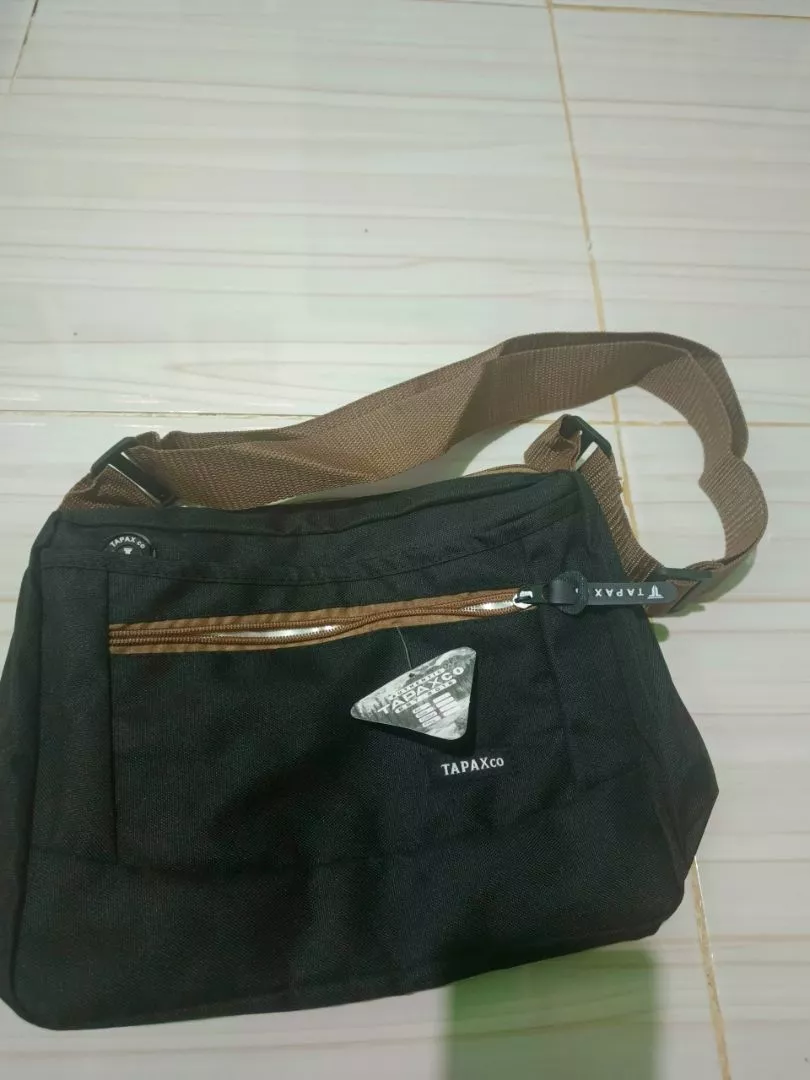 TAPAXCO-Tas Selempang slingbag Big Stam Tapax - Foto ulasan pembeli