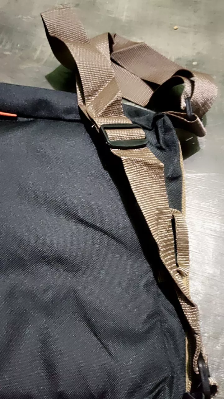 TAPAXCO-Tas Selempang slingbag Big Stam Tapax - Foto ulasan pembeli
