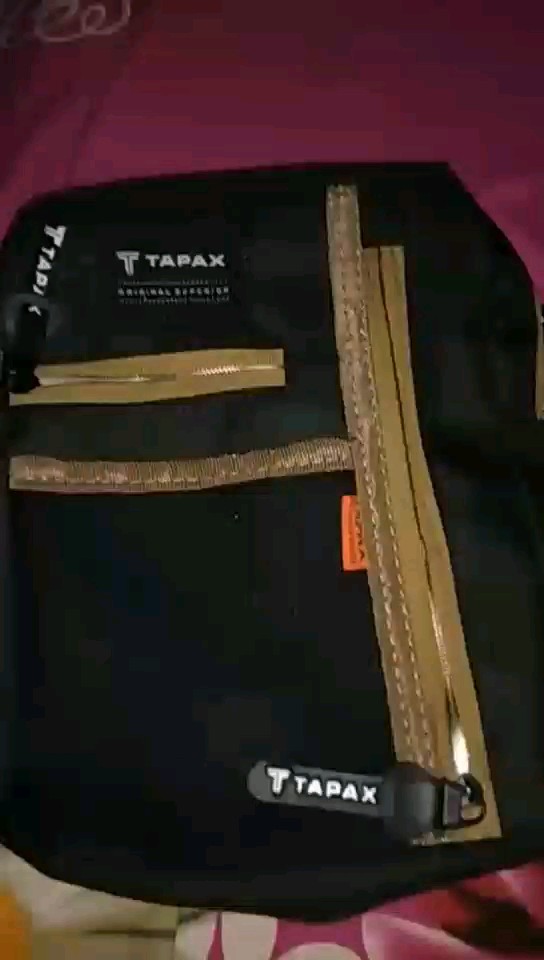 TAPAXCO-Tas Selempang Slingbag Pouch Tapax Briton - Foto ulasan pembeli