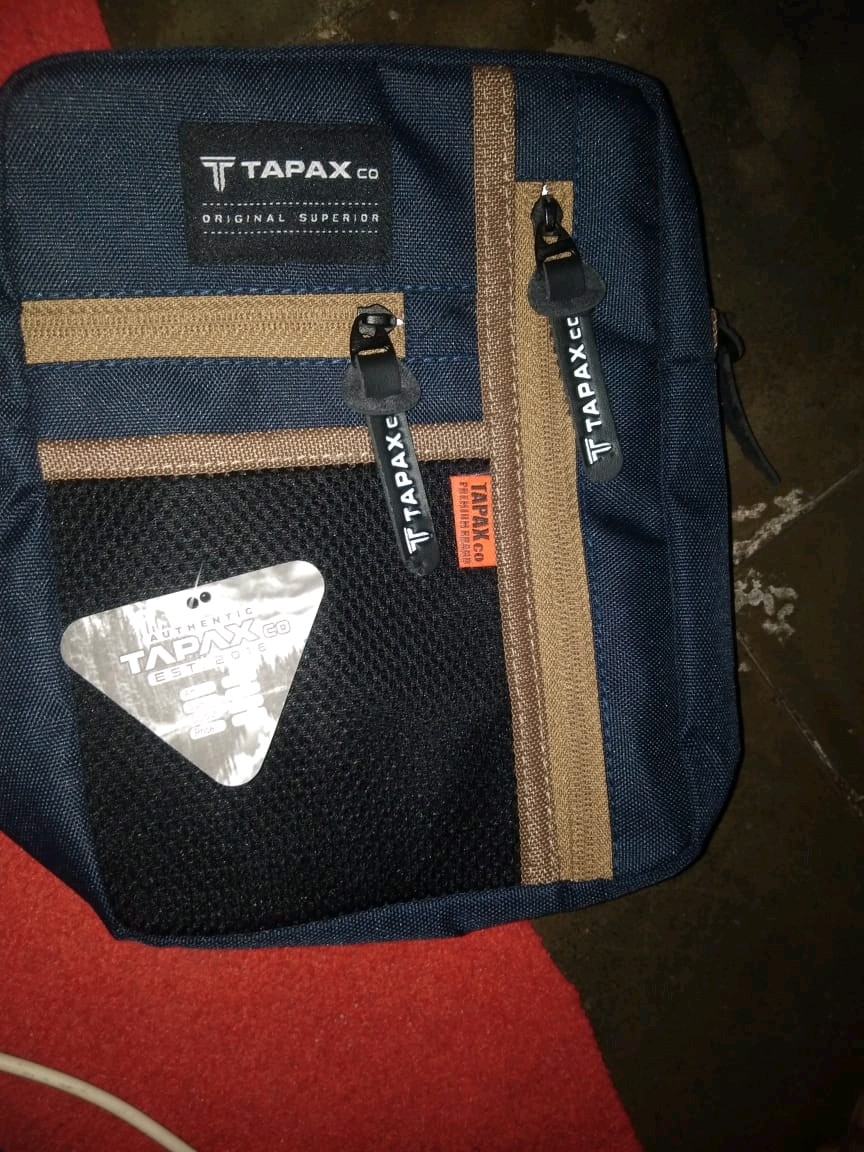 TAPAXCO-Tas Selempang Slingbag Pouch Tapax Briton - Foto ulasan pembeli