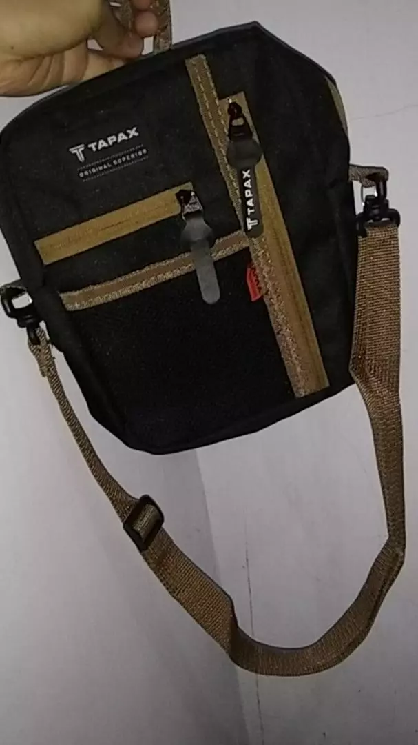 TAPAXCO-Tas Selempang Slingbag Pouch Tapax Briton - Foto ulasan pembeli