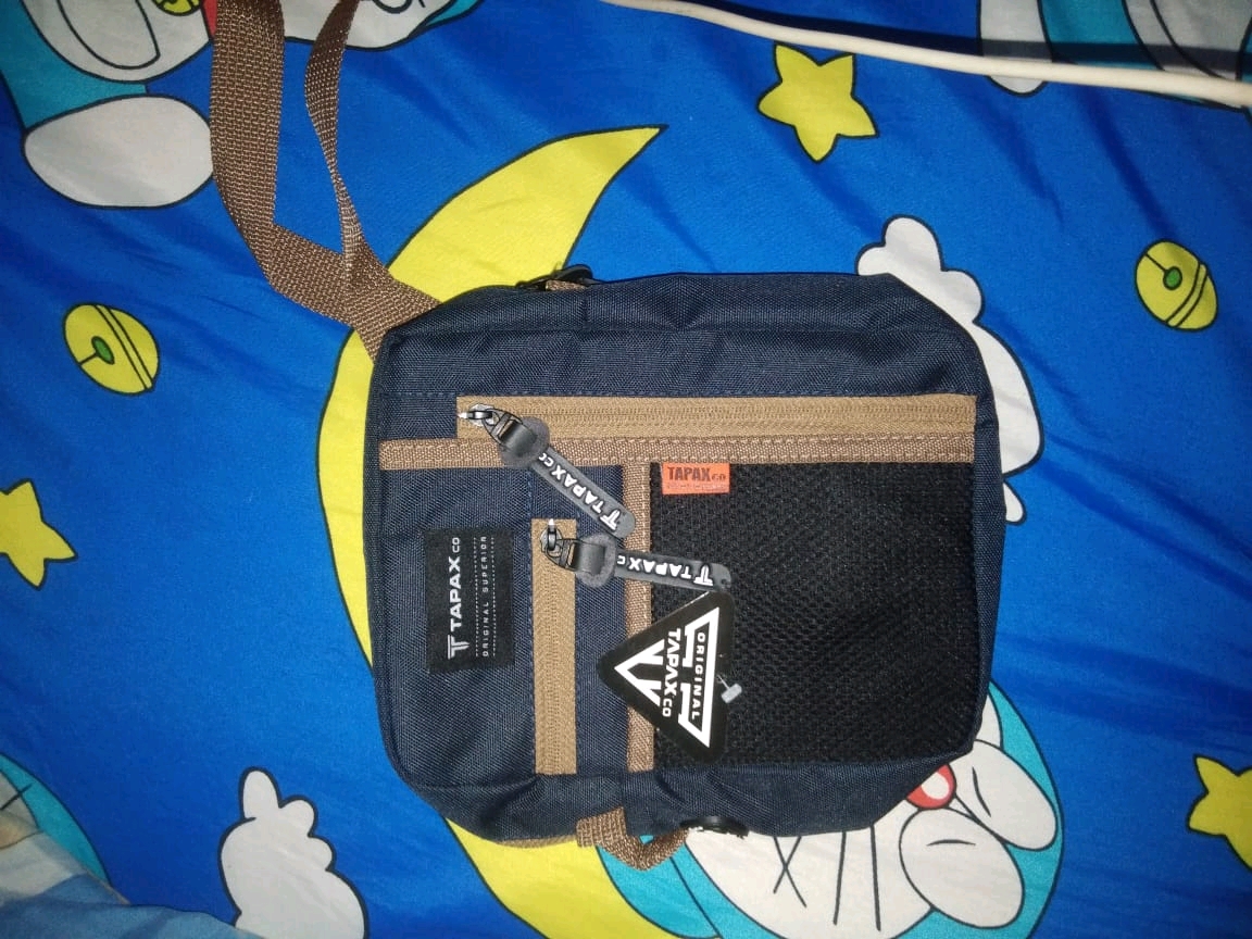 TAPAXCO-Tas Selempang Slingbag Pouch Tapax Briton - Foto ulasan pembeli