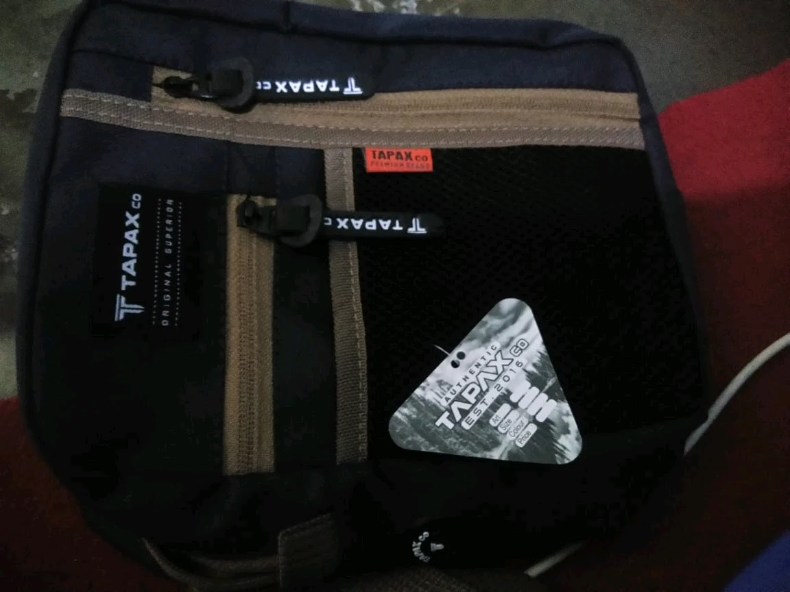 TAPAXCO-Tas Selempang Slingbag Pouch Tapax Briton - Foto ulasan pembeli