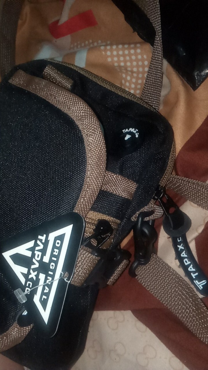 TAPAXCO Tas Selempang Slingbag Pouch Tapax Vermin - Foto ulasan pembeli