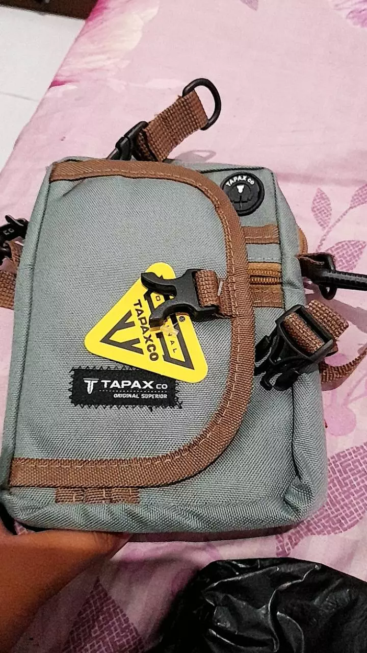 TAPAXCO Tas Selempang Slingbag Pouch Tapax Vermin - Foto ulasan pembeli