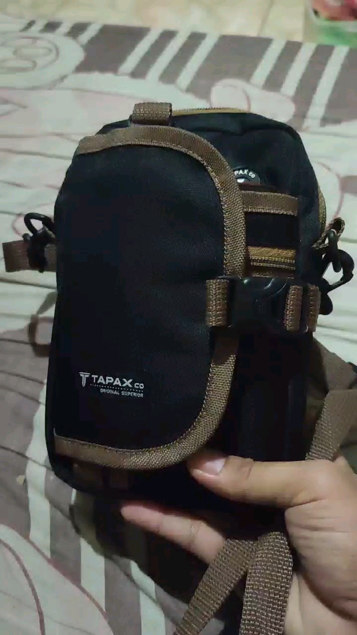 TAPAXCO Tas Selempang Slingbag Pouch Tapax Vermin - Foto ulasan pembeli