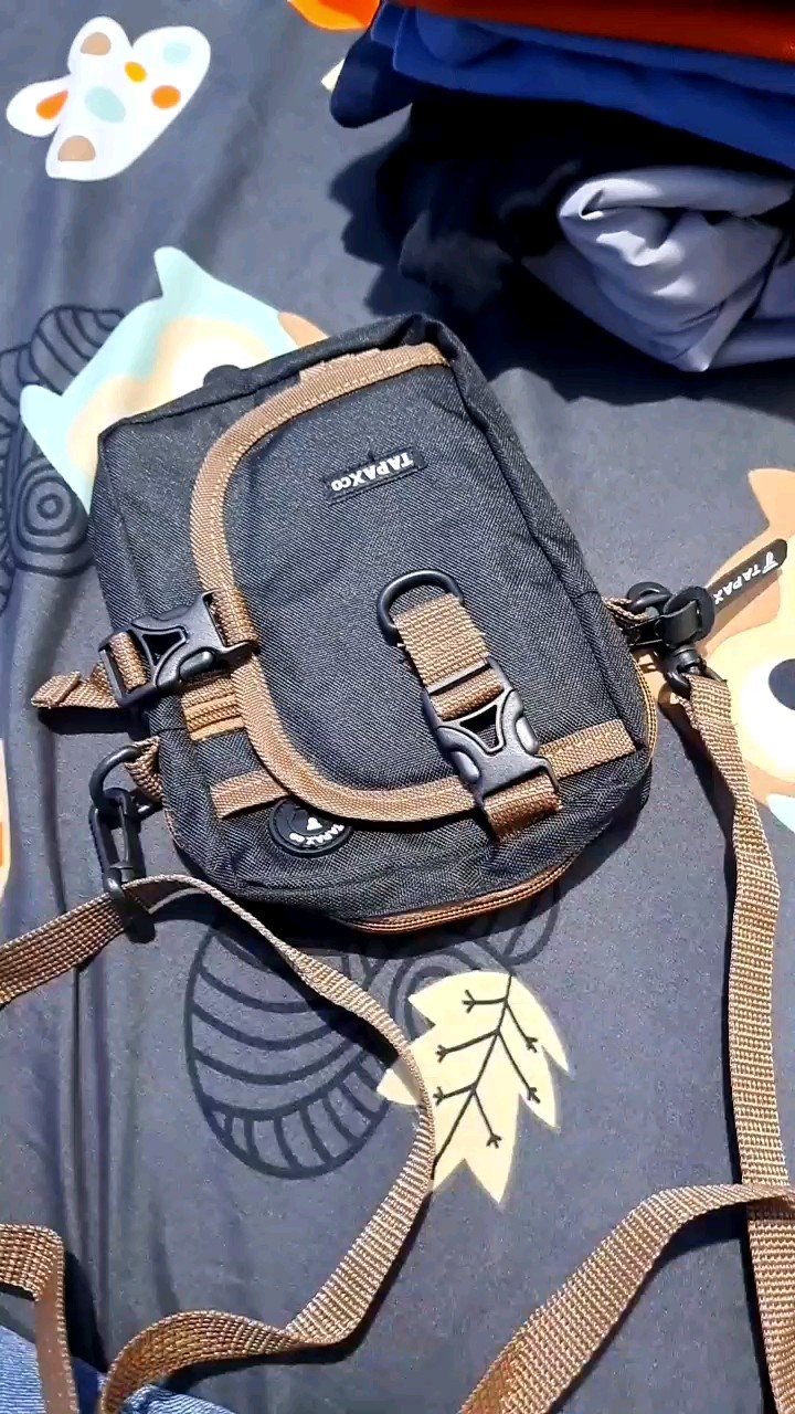 TAPAXCO Tas Selempang Slingbag Pouch Tapax Vermin - Foto ulasan pembeli