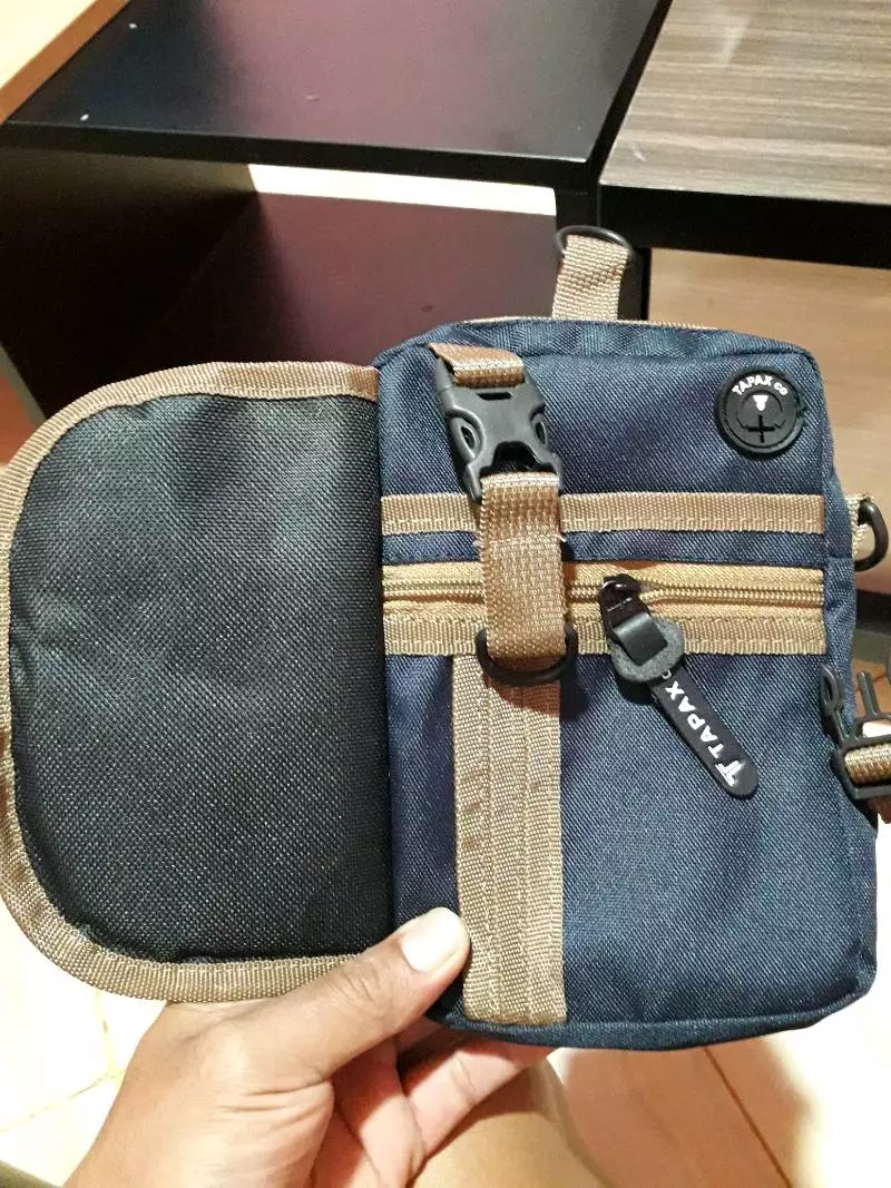 TAPAXCO Tas Selempang Slingbag Pouch Tapax Vermin - Foto ulasan pembeli
