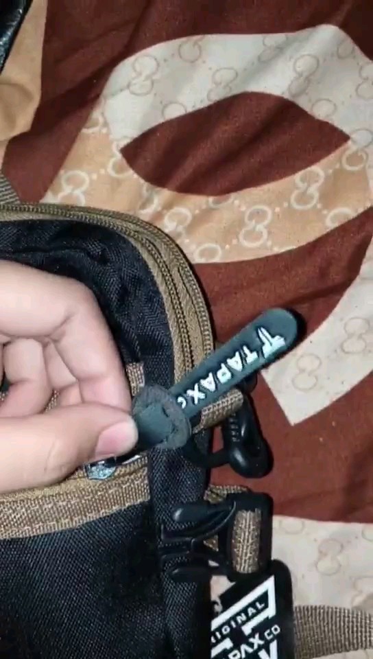 TAPAXCO Tas Selempang Slingbag Pouch Tapax Vermin - Foto ulasan pembeli