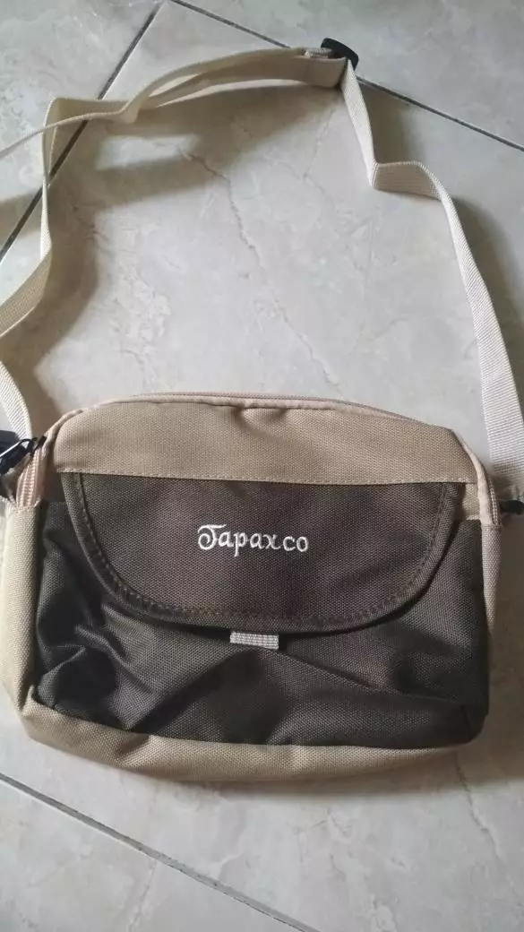 TAPAXCO Tas Selempang Slingbag pouch Tapax Zepeto - Foto ulasan pembeli