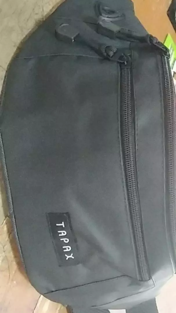 Tapaxco Tas Selempang Unisex Cordura Original - Foto ulasan pembeli