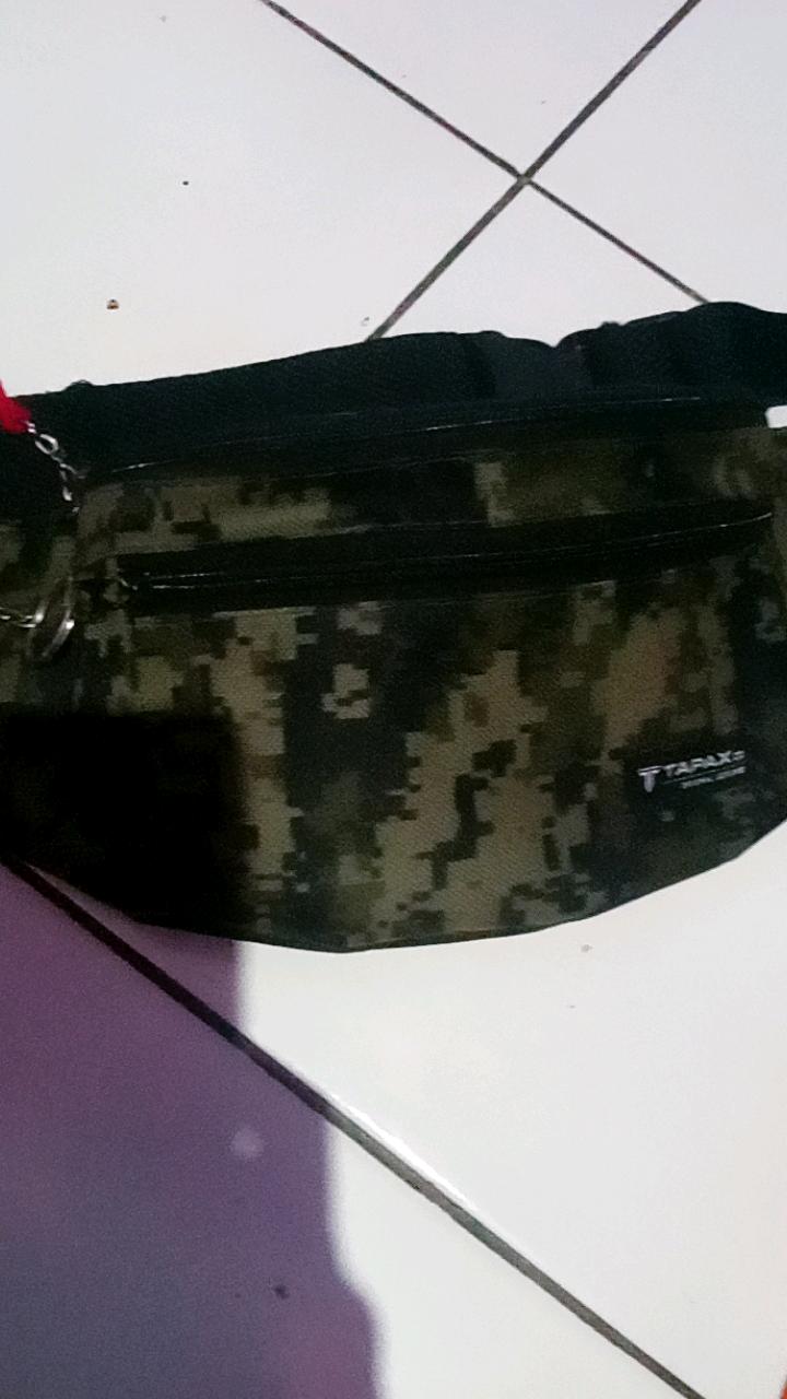 Tapaxco Tas Selempang Unisex Cordura Original - Foto ulasan pembeli
