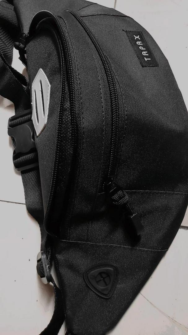 Tapaxco Tas Selempang Unisex Cordura Original - Foto ulasan pembeli