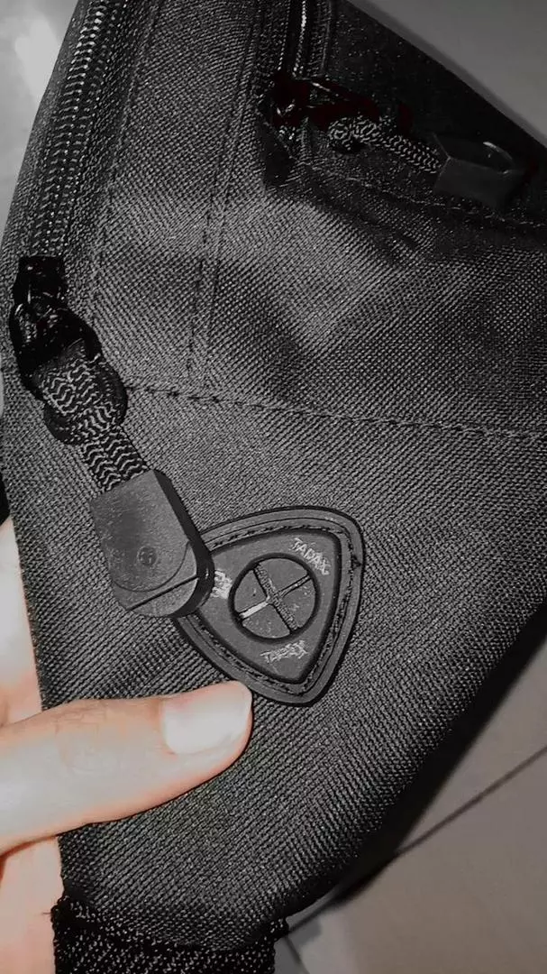 Tapaxco Tas Selempang Unisex Cordura Original - Foto ulasan pembeli