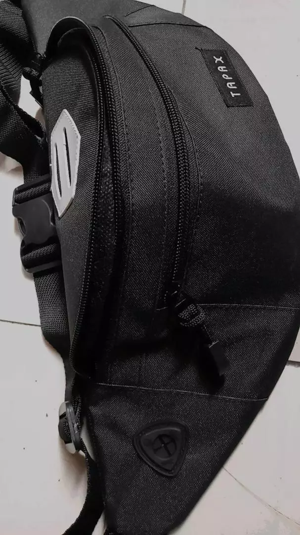 Tapaxco Tas Selempang Unisex Cordura Original - Foto ulasan pembeli