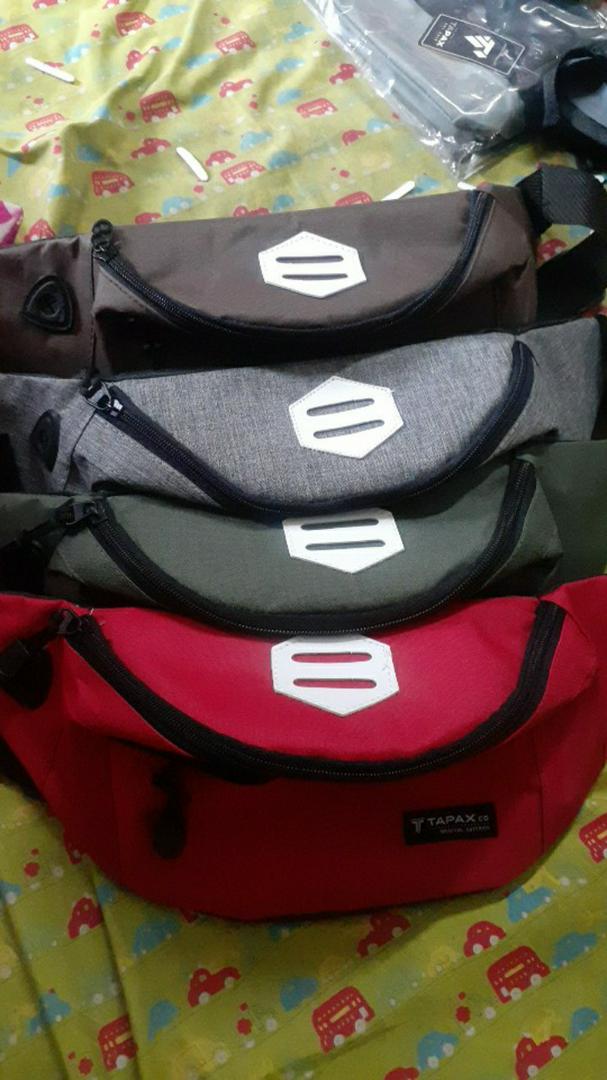 Tapaxco Tas Selempang Unisex Cordura Original - Foto ulasan pembeli