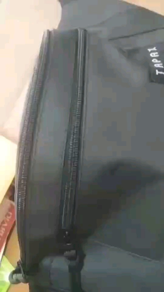 Tapaxco Tas Selempang Unisex Cordura Original - Foto ulasan pembeli