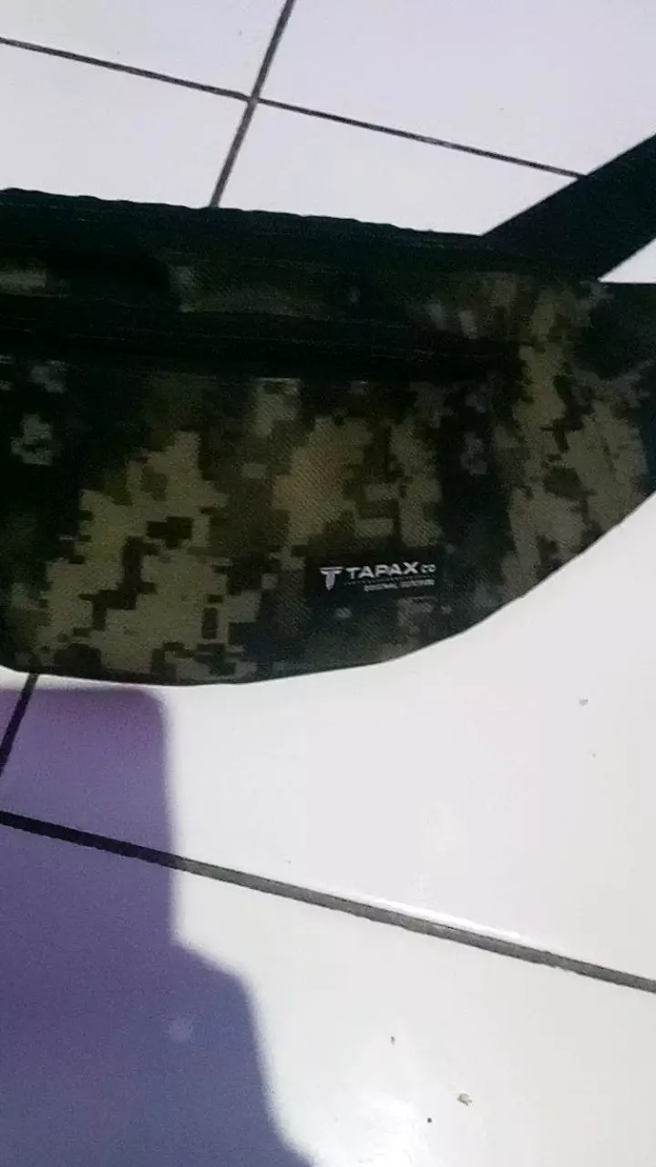 Tapaxco Tas Selempang Unisex Cordura Original - Foto ulasan pembeli