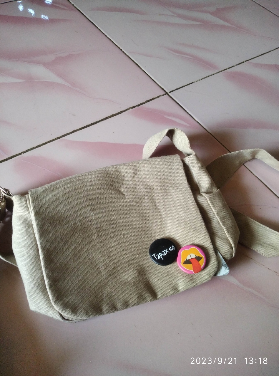 Tapaxco Tas Selempang Unisex Free 2 Bros - Foto ulasan pembeli