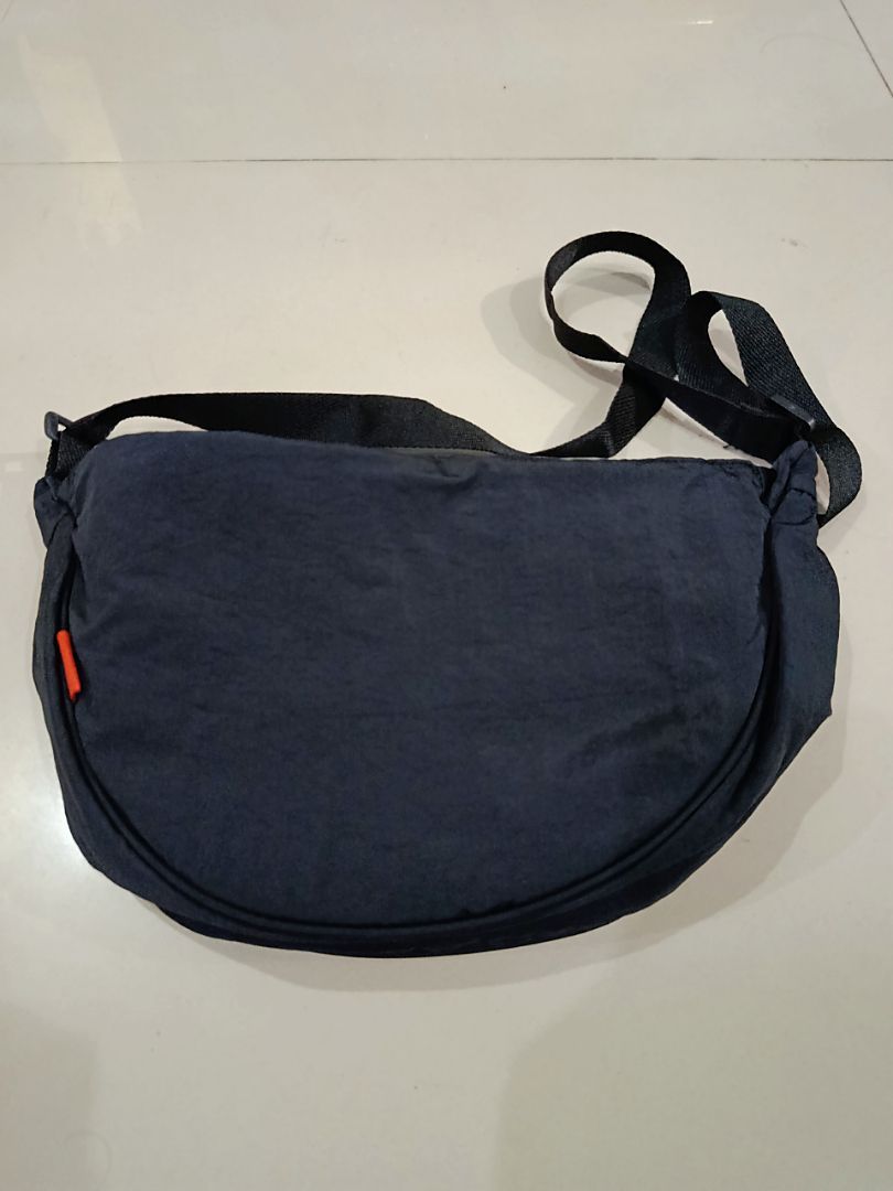 Tapaxco Tas Slingbag Unisex Nylon Free Pin - Foto ulasan pembeli
