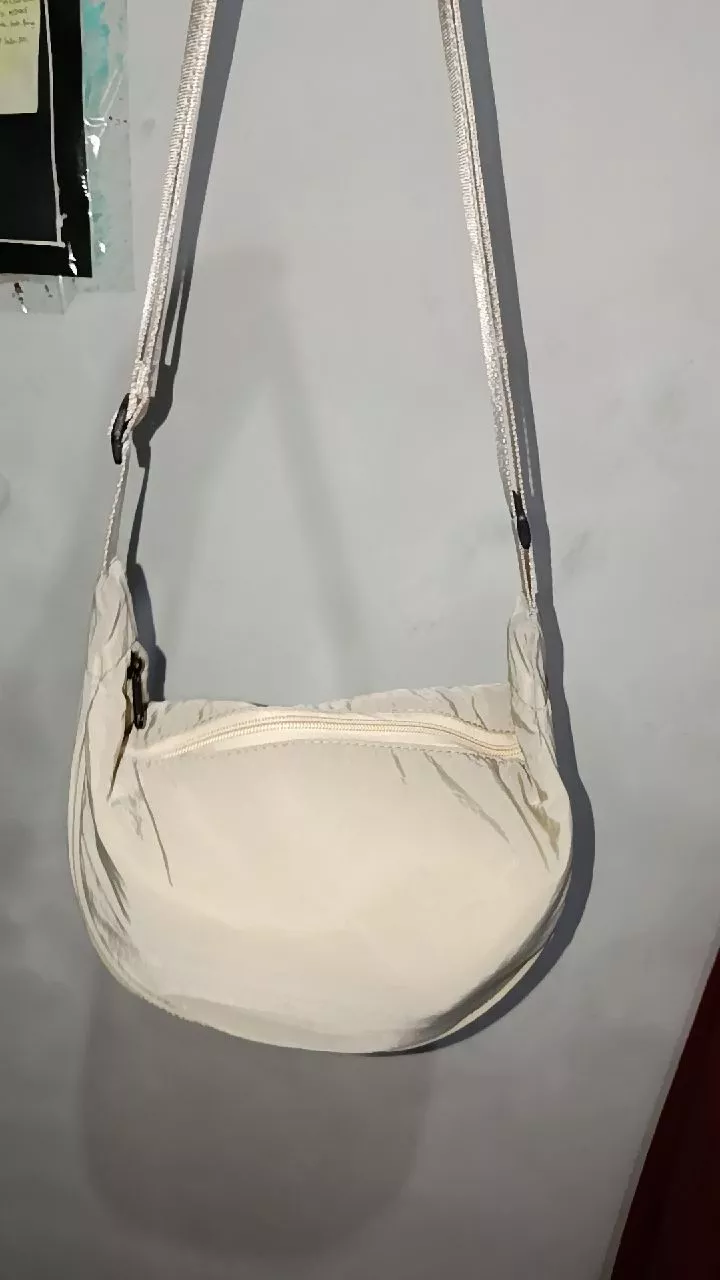 Tapaxco Tas Slingbag Unisex Nylon Free Pin - Foto ulasan pembeli
