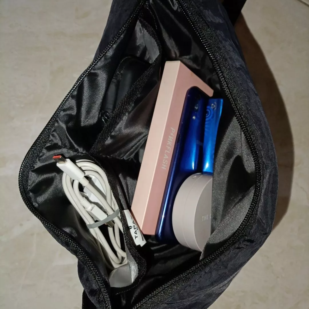 Tapaxco Tas Slingbag Unisex Nylon Free Pin - Foto ulasan pembeli