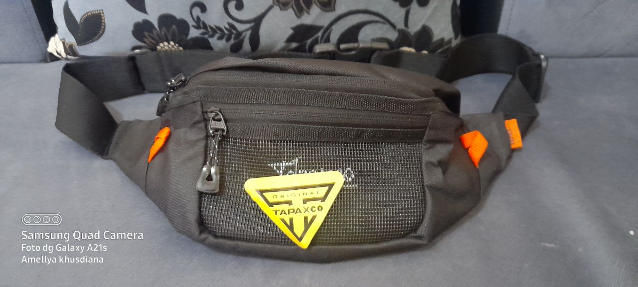 TAPAXCO Tas Waistbag Selempang Pria Tapax Taka - Foto ulasan pembeli