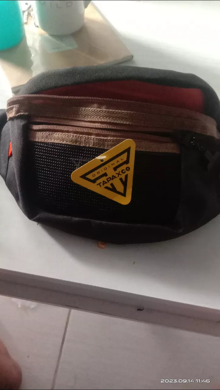 TAPAXCO Tas Waistbag Selempang Pria Tapax Taka - Foto ulasan pembeli