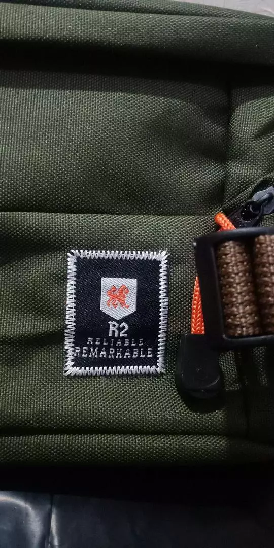 Tas Pinggang Pria R2 006 Unisex 4 Kompartemen - Foto ulasan pembeli