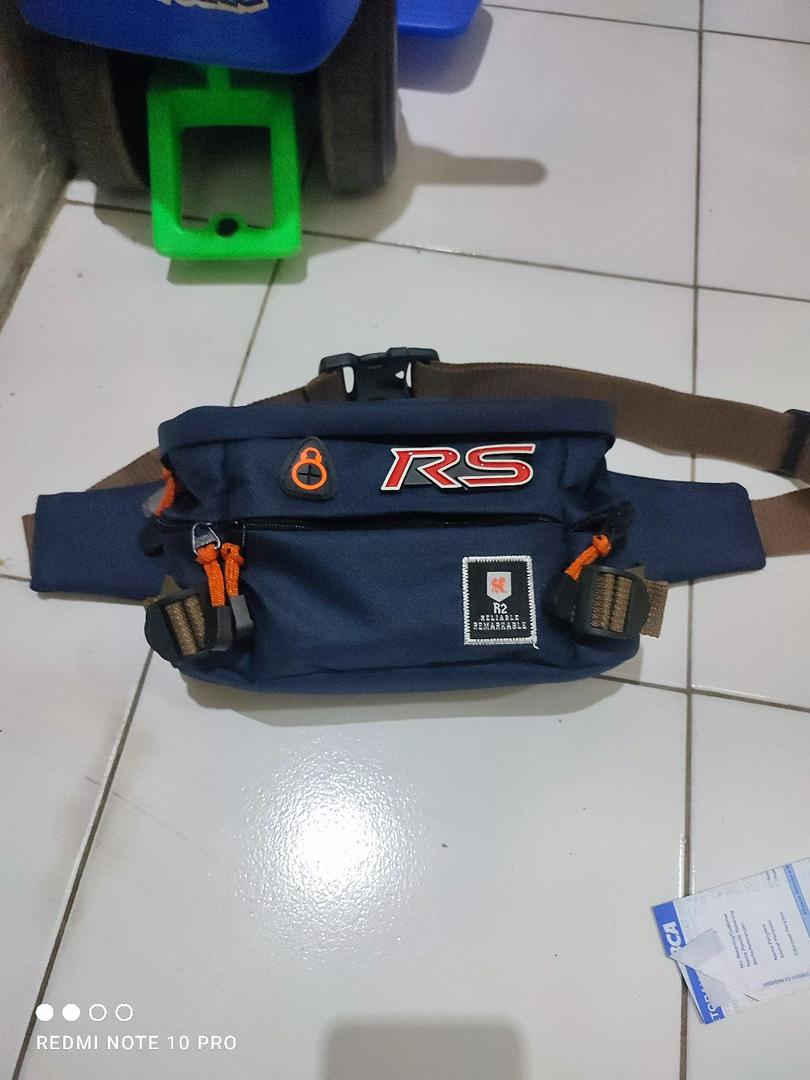 Tas Pinggang Pria R2 006 Unisex 4 Kompartemen - Foto ulasan pembeli