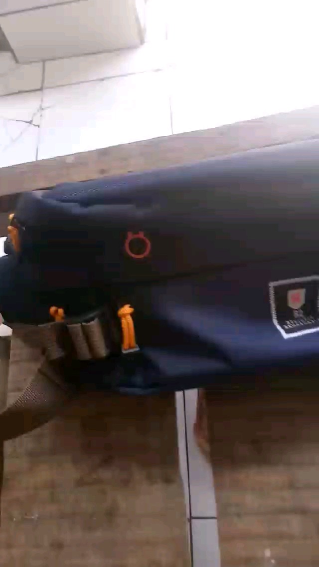 Tas Pinggang Pria R2 006 Unisex 4 Kompartemen - Foto ulasan pembeli