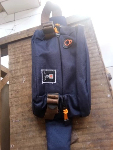 Tas Pinggang Pria R2 006 Unisex 4 Kompartemen - Foto ulasan pembeli
