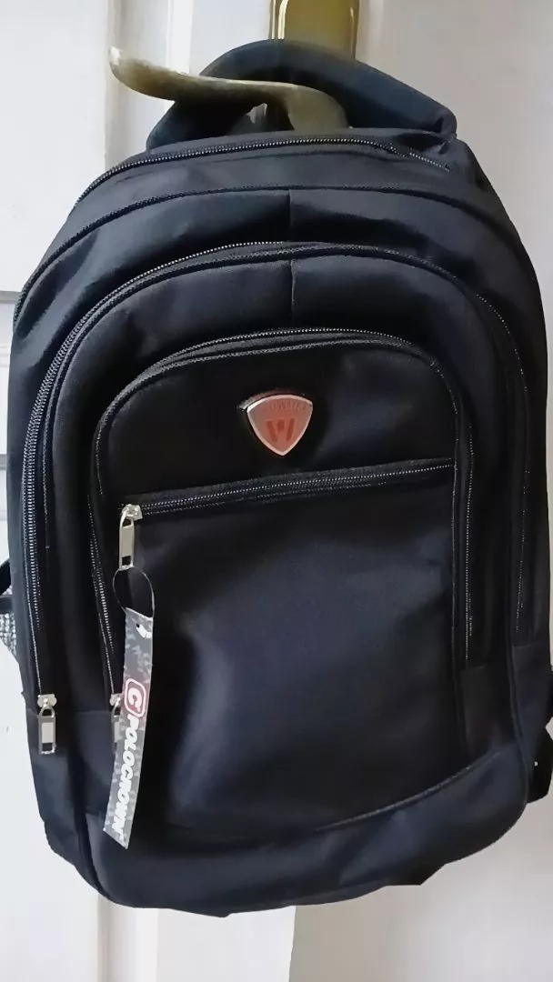 Tas Polo GIVES 20 In Expandable New Ransel Kerja Tas sekolah Kunci Usb Port POLO Import - Foto ulasan pembeli