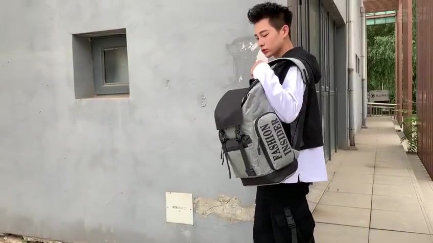 Tas Pria Fashion Insider 25L Waterproof Laptop - foto 9 dari 10