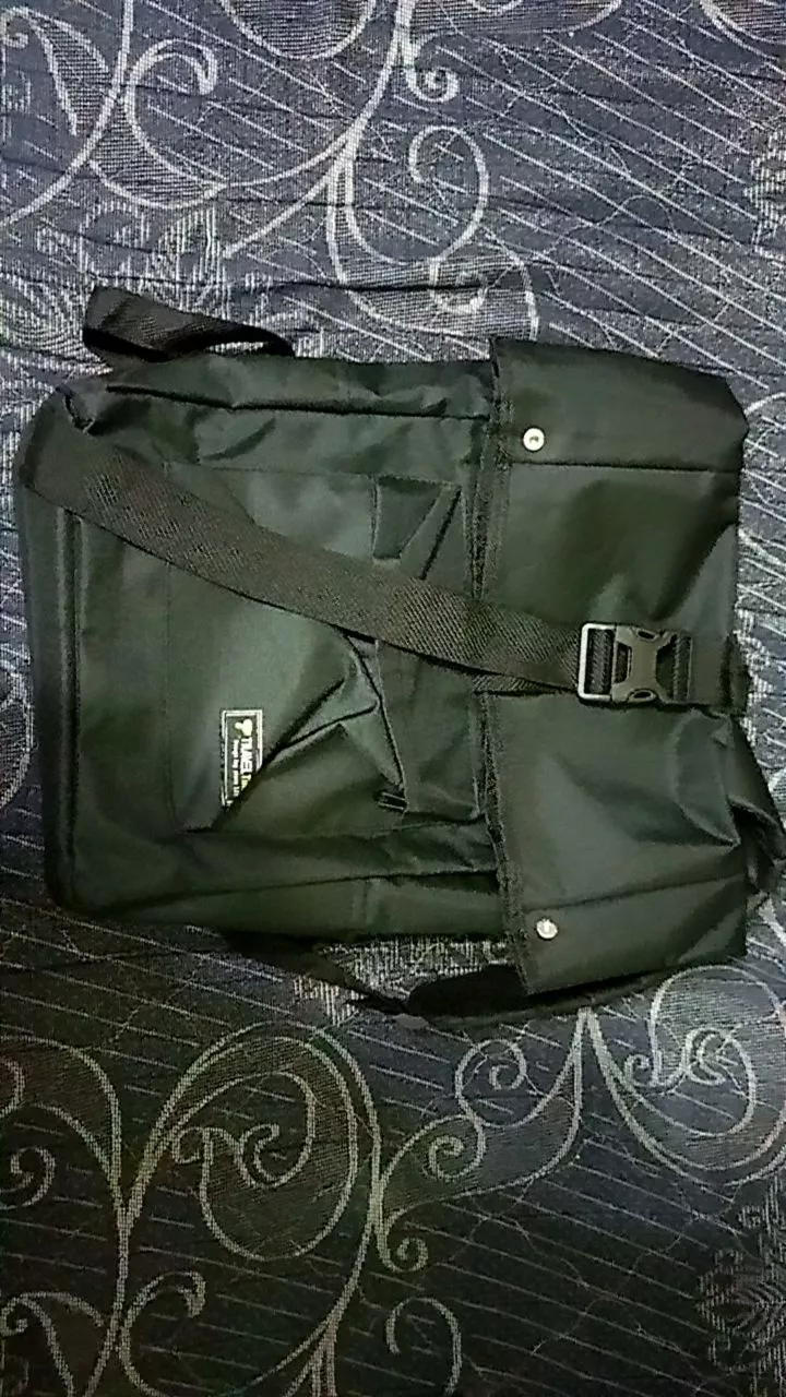 Tas Pria Raindoz Bandung Backpack Keren Hitam - Foto ulasan pembeli