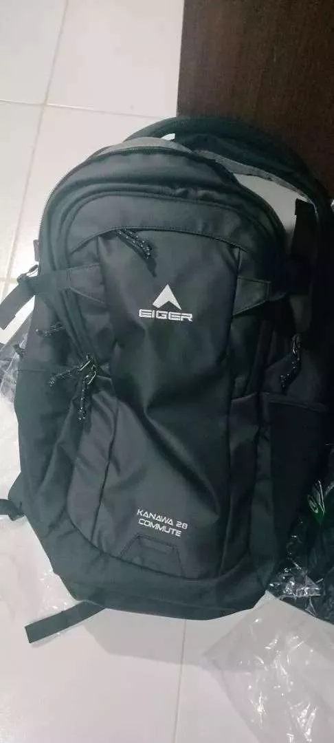 Tas Ransel Waterproof 28L Hitam Kekinian - Foto ulasan pembeli