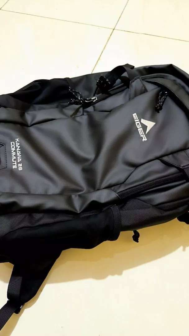 Tas Ransel Waterproof 28L Hitam Kekinian - Foto ulasan pembeli