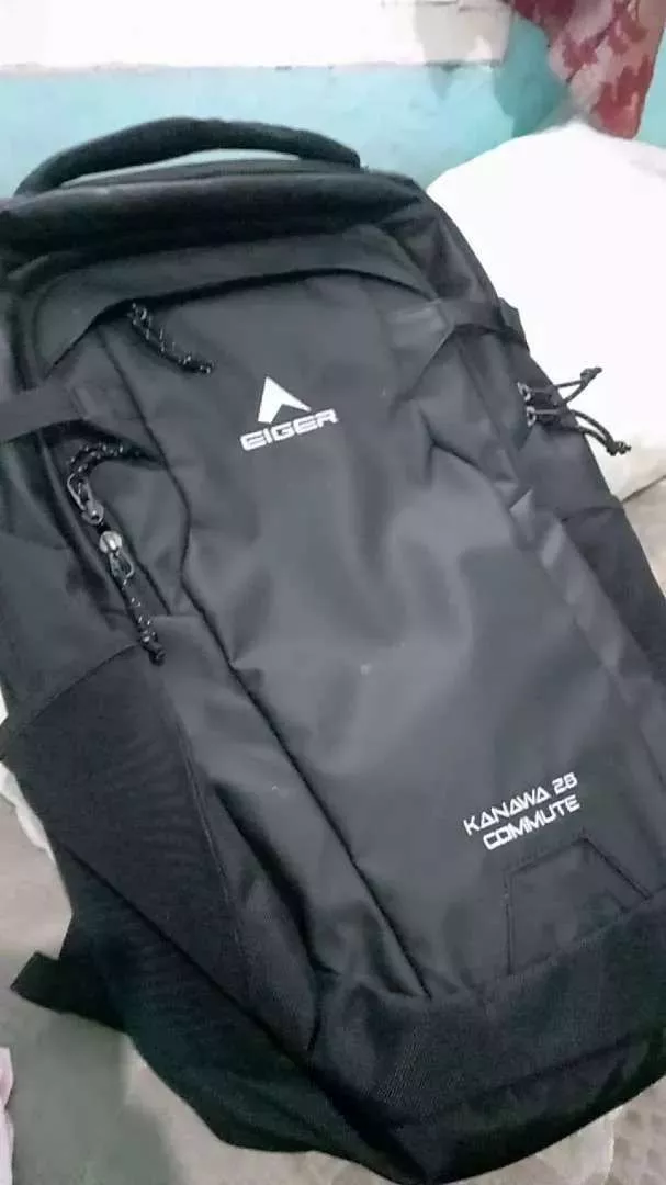 Tas Ransel Waterproof 28L Hitam Kekinian - Foto ulasan pembeli